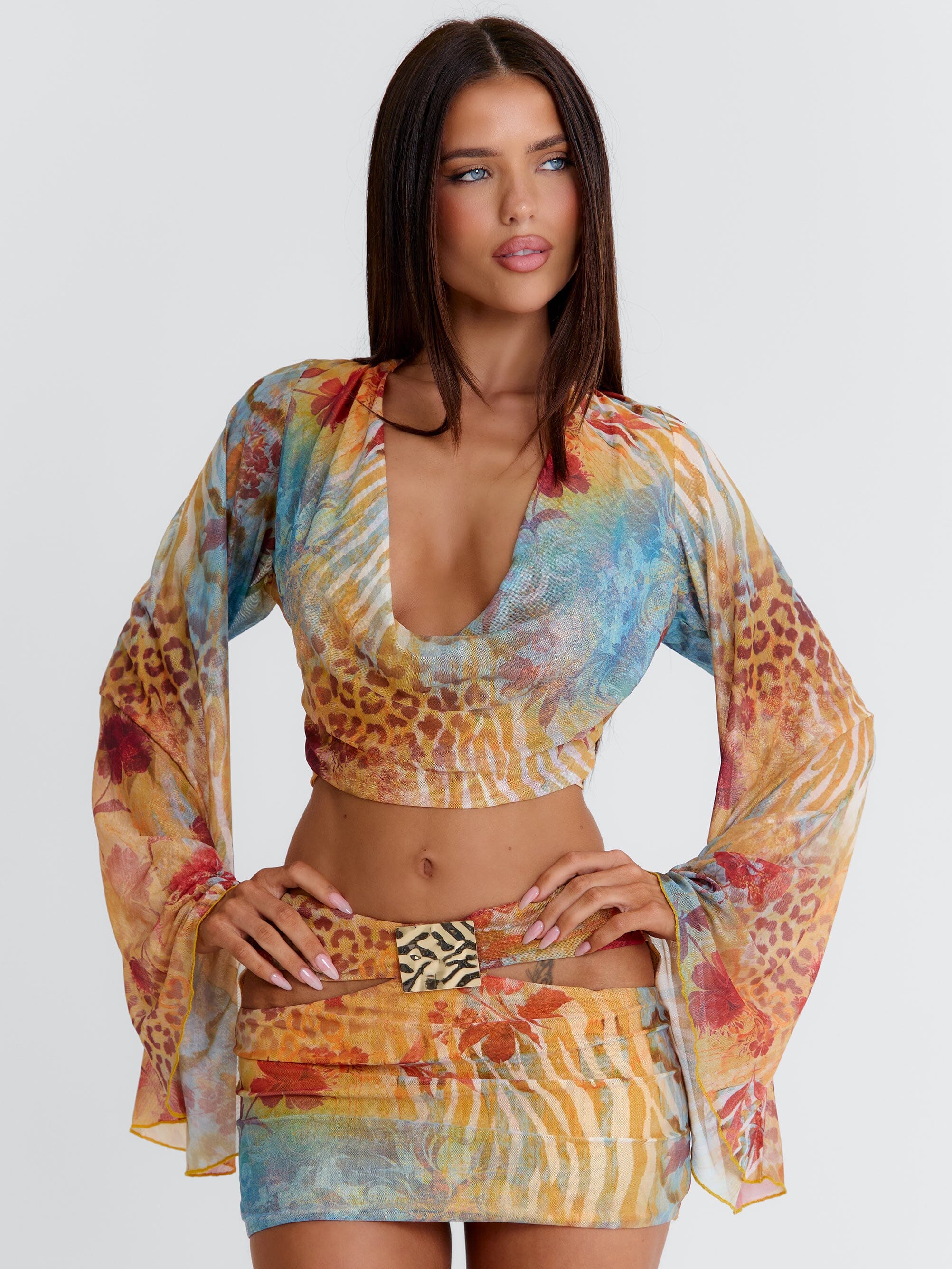 MAKENNA LONGLINE TOP LEILA