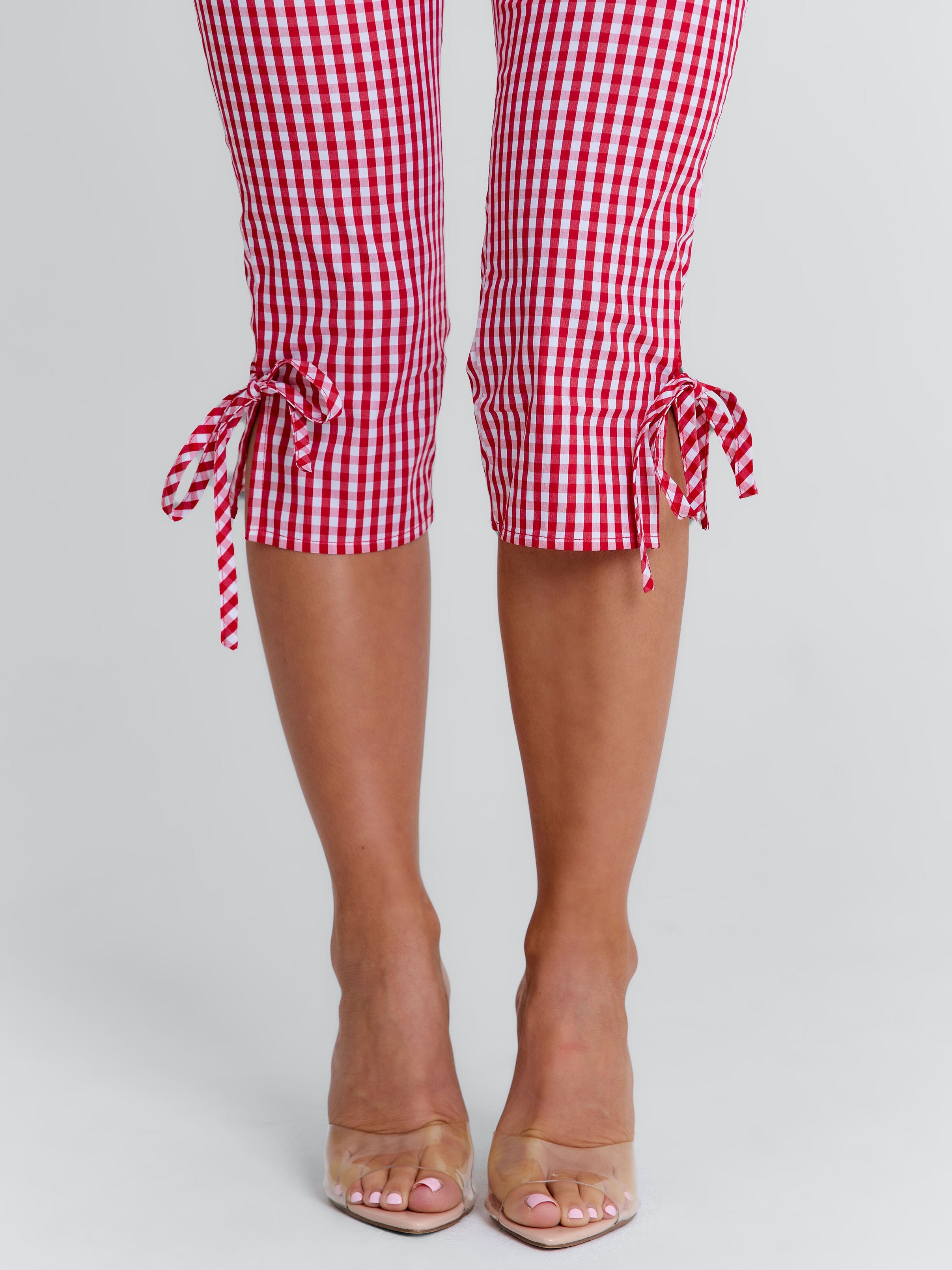 LENNIX CAPRI PANT RED GINGHAM