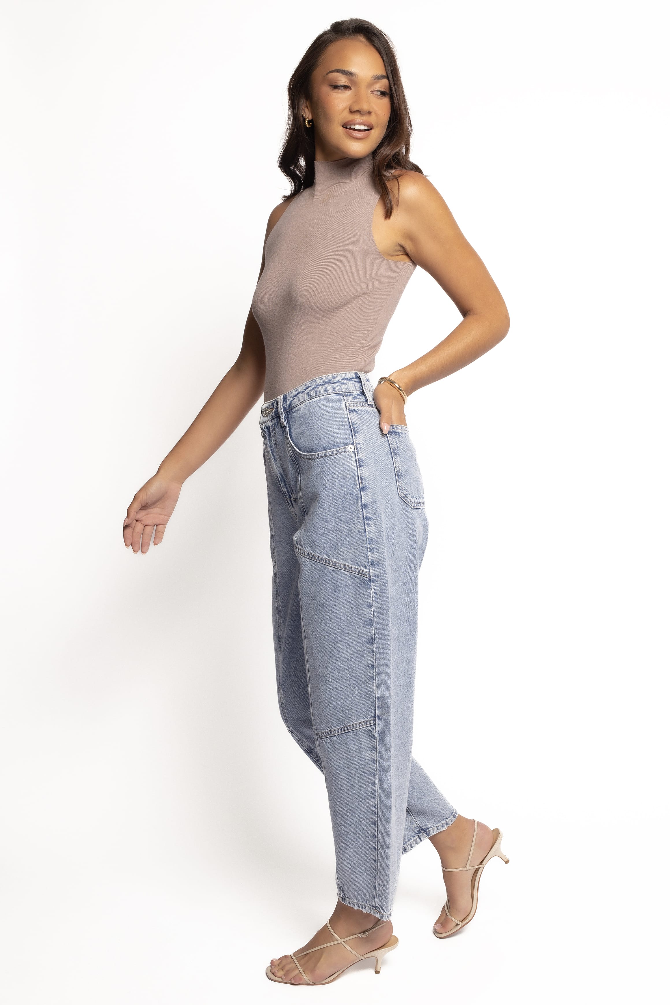 Ellis Barrel Leg Jeans - Roadtrip